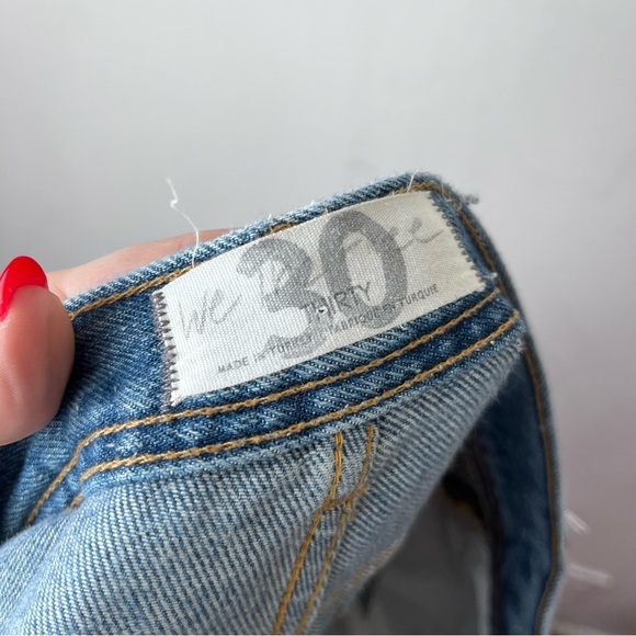 Free People We The Free Maggie Straight Leg Ripped Knee Raw Hem Jeans 30" - Picture 5 of 6